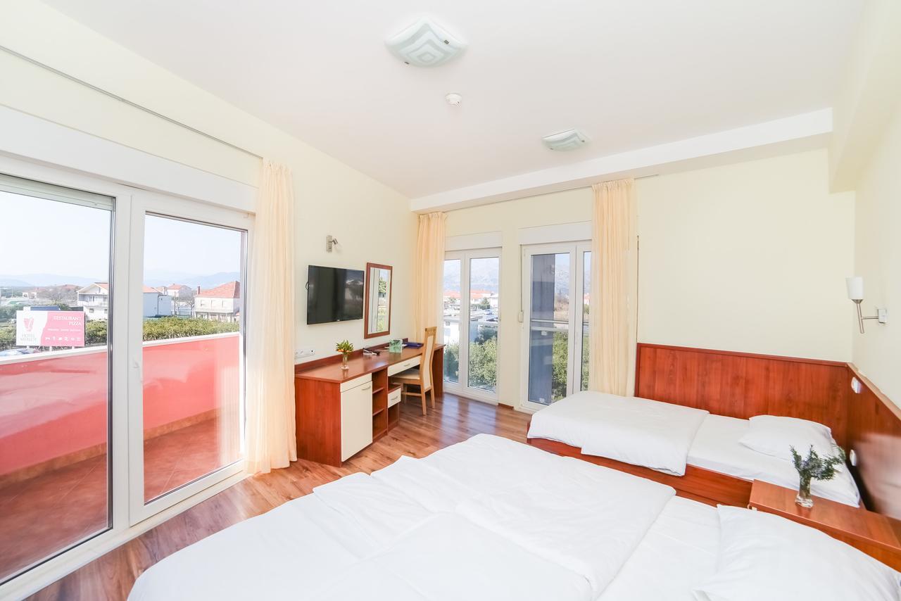 Hotel Merlot Opuzen  المظهر الخارجي الصورة
