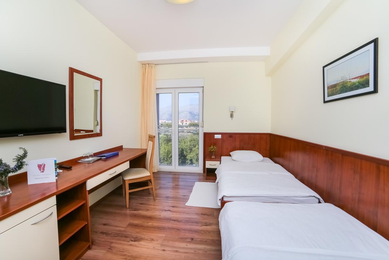 Hotel Merlot Opuzen  المظهر الخارجي الصورة