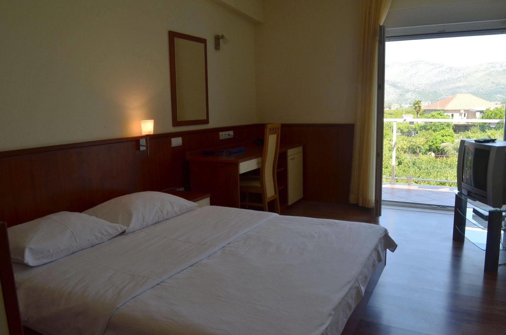 Hotel Merlot Opuzen  المظهر الخارجي الصورة